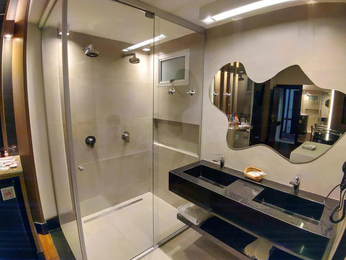 Motel Dallas เบโลโอรีซอนชี ภายนอก รูปภาพ
